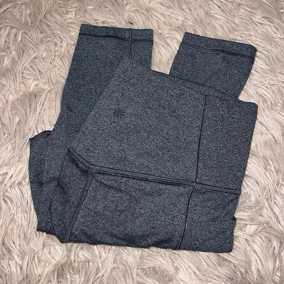 Athleta Salutation Stash Pocket II 7/8 Tight Size Small - Picture 1 of 4